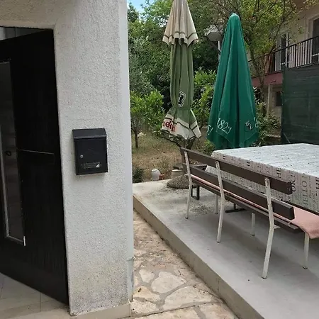 Daire Sonya Garden Bbq *