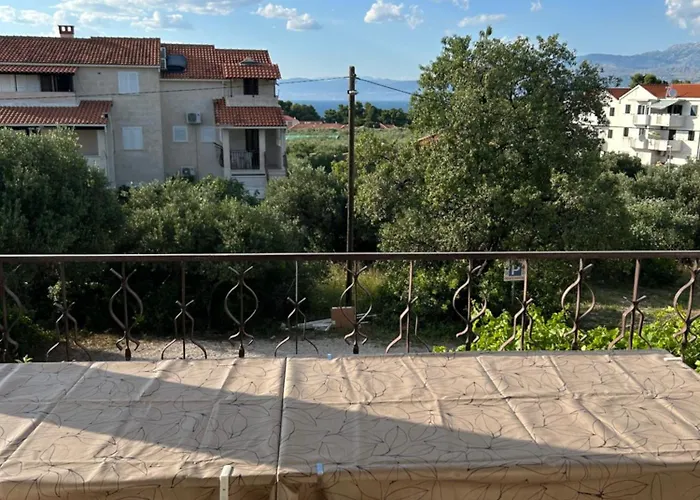 Apartments Sonya Garden Bbq Supetar Apartamento