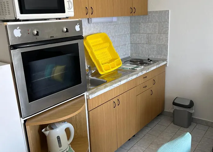 Apartments Sonya Garden Bbq Supetar Apartamento