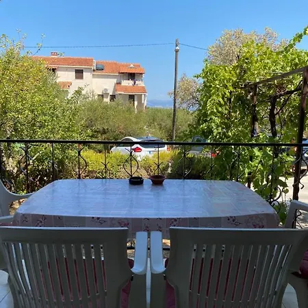 Sonya Garden Bbq Appartement Supetar