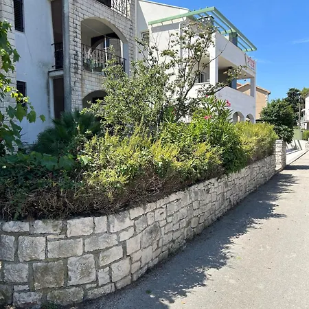 Originally Sonya Apartament Supetar